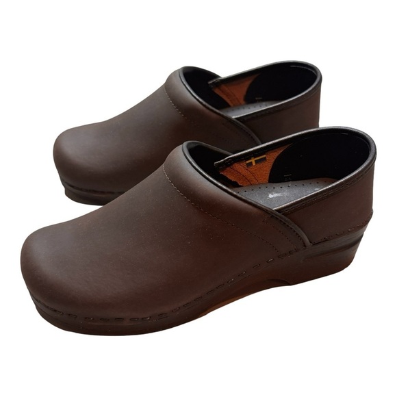 Klagn Swedish Professional Oiled Leather Clogs in Brown NIB - Picture 3 of 9